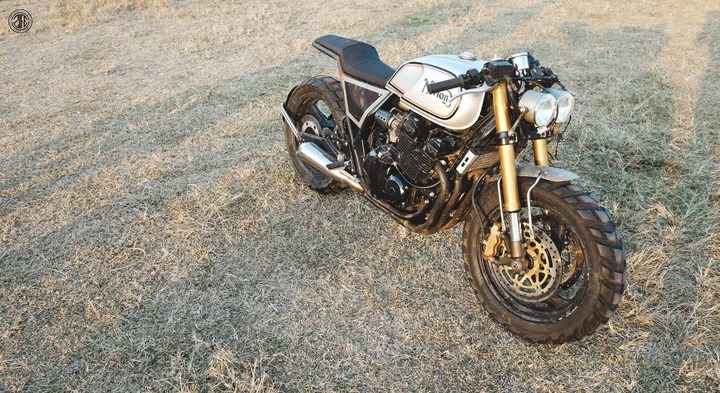 Yamaha caferacer by ZIFE Design